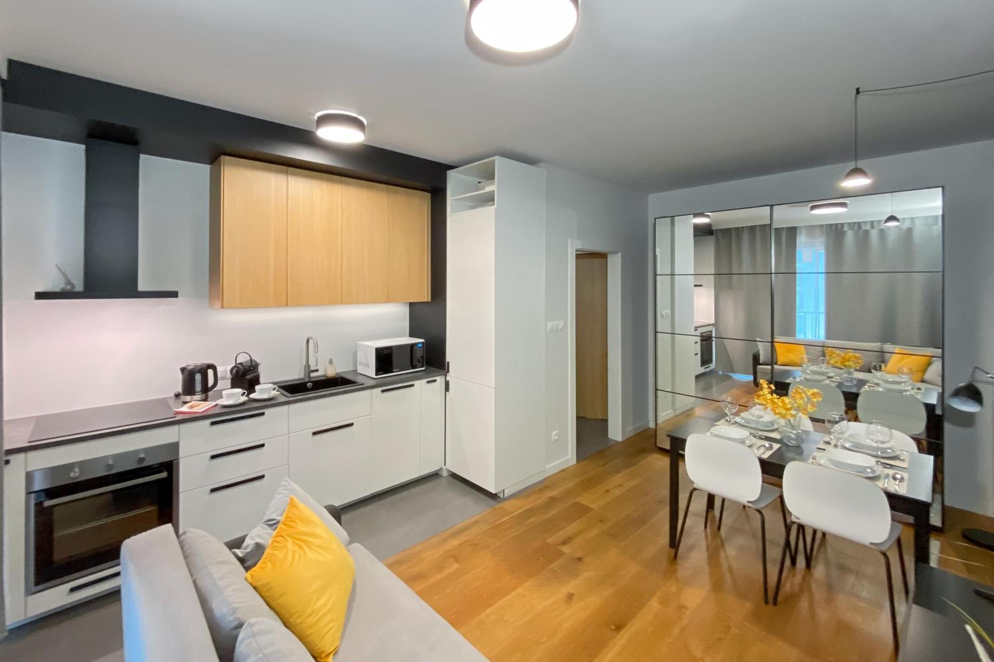 Like Home Apartments คราคูฟ ภายนอก รูปภาพ